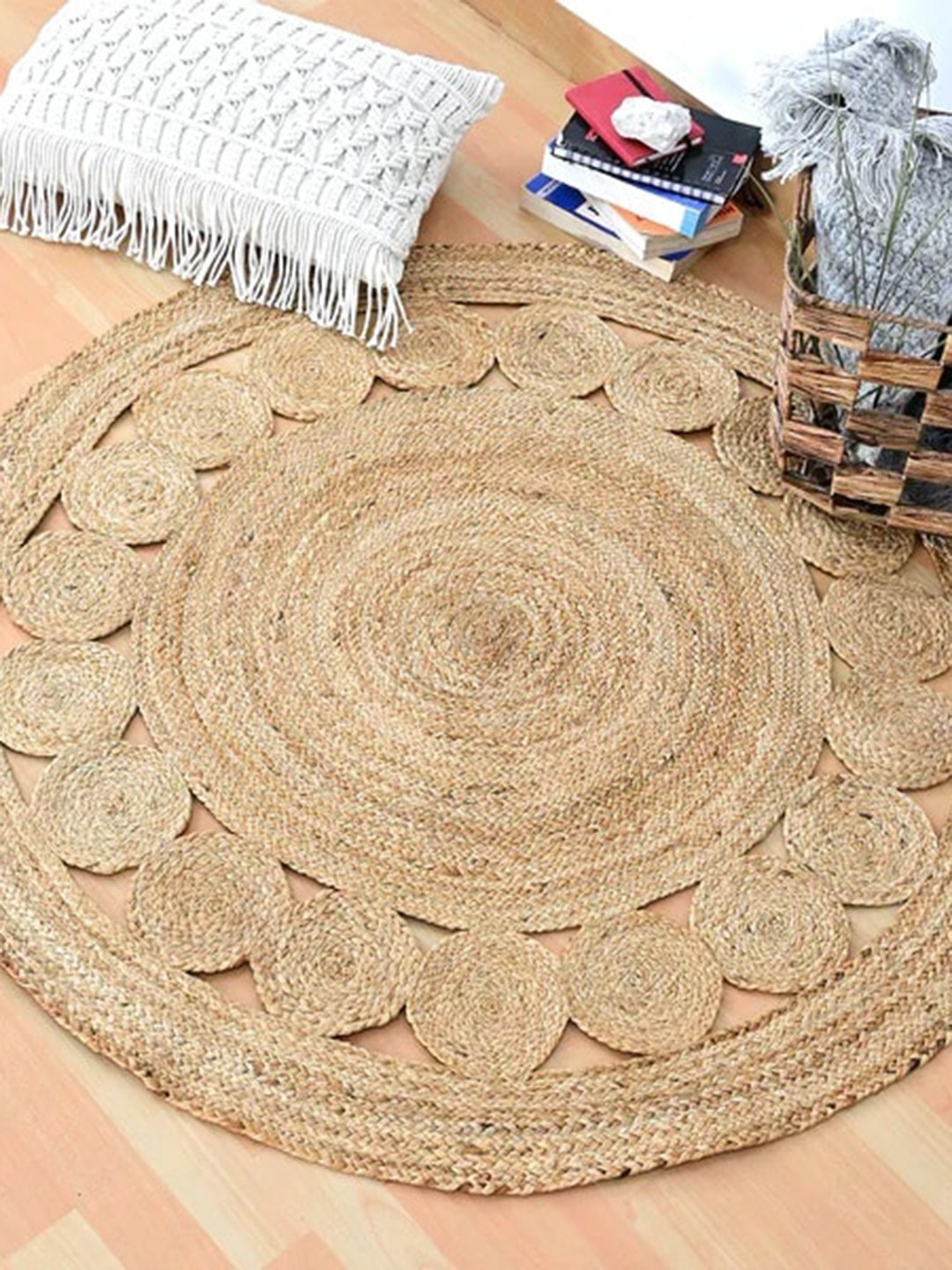 Art Avenue Beige Round Jute Rug Carpet