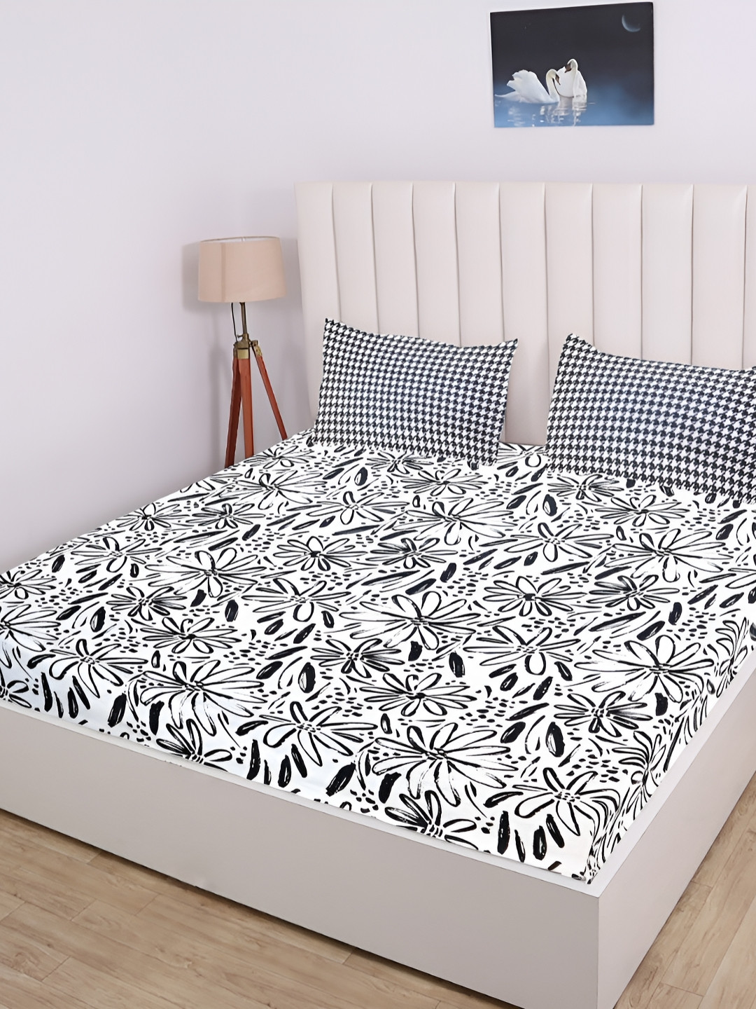RD TREND White Floral Cotton 210 TC Fitted King Superfine Bedsheet with 2 Pillow Covers-72 x 78 inches