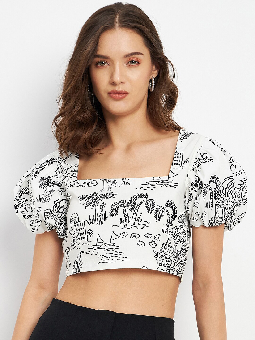 DELAN Conversational Printed Square Neck Puff Sleeves Cotton Fitted Crop Top