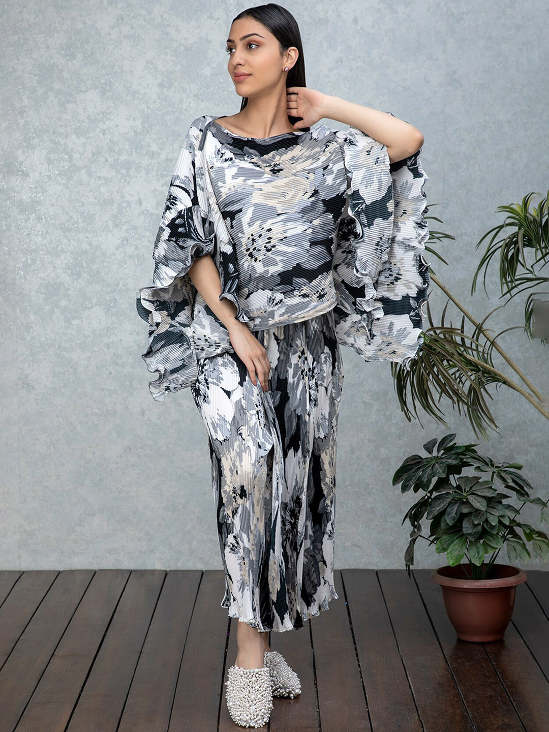 Rhe-Ana Gia Printed Round Neck Top & Flared Palazzo Co-Ords