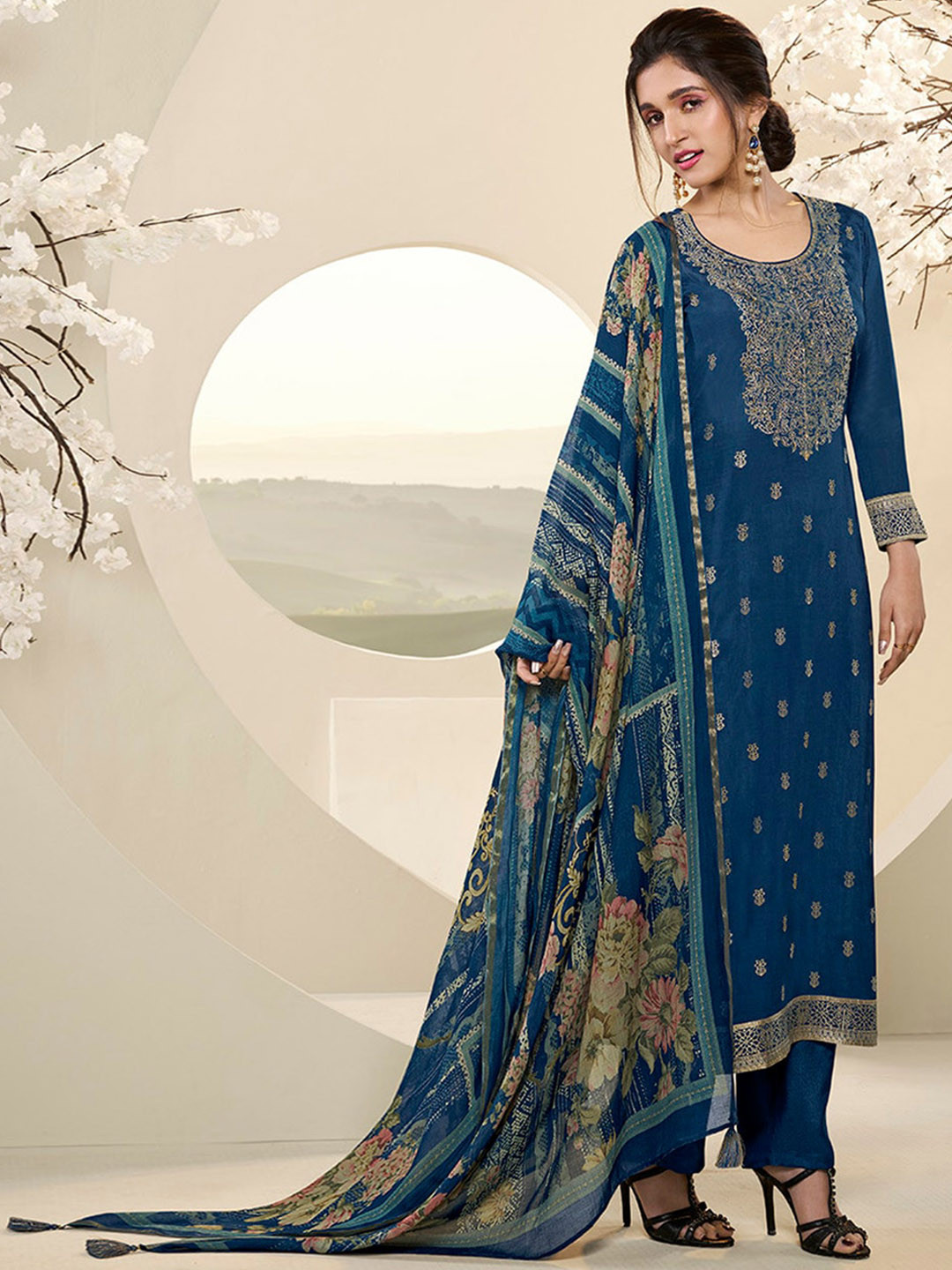 Seerat Ethnic Motifs Embroidered Round Neck Long Sleeves Kurti with Trousers & Dupatta