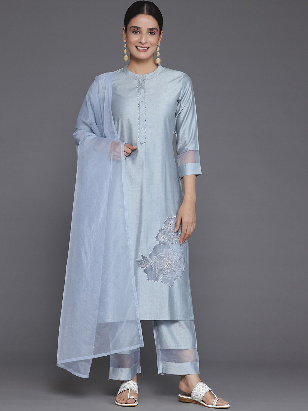 Libas Grey Floral Embroidered Regular Beads and Stones Kurta with Trousers & Dupatta