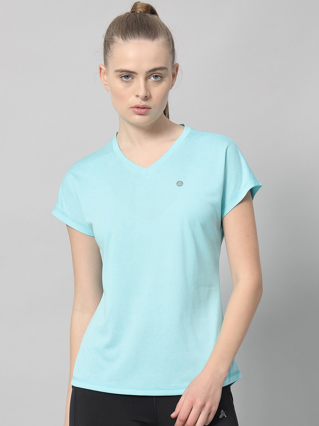 ATHLISIS V-Neck Knitted T-shirt