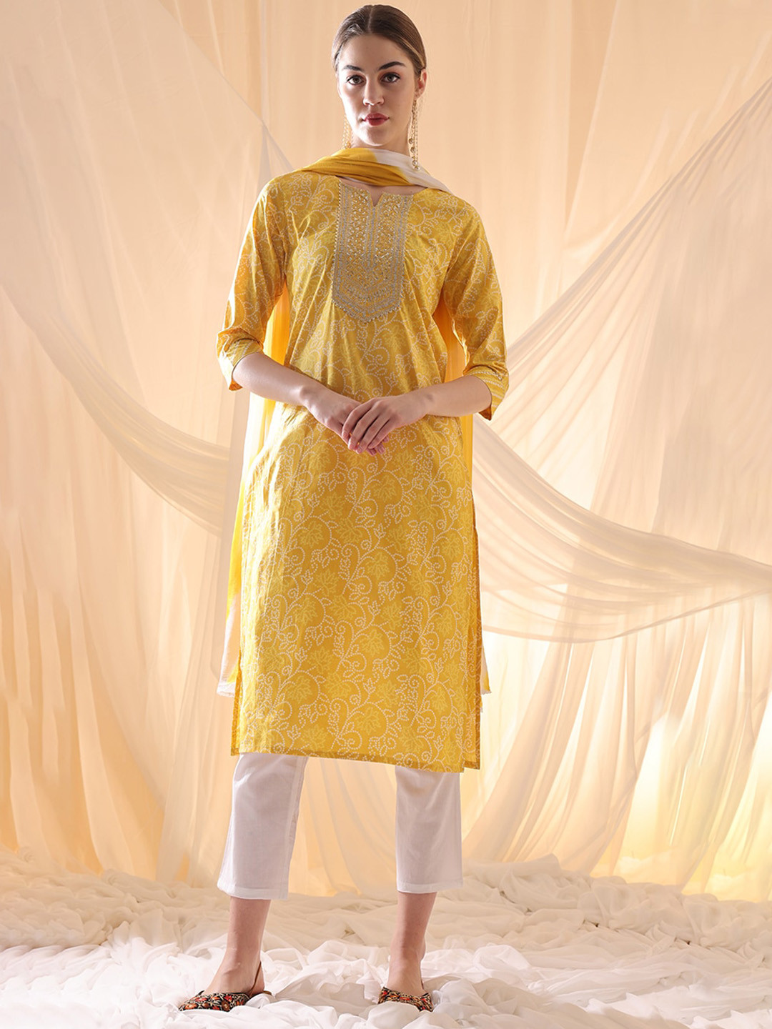 Anouk Notch Neck Bandhani Printed Yoke Design Pure Cotton Kurta with Trousers & Dupatta