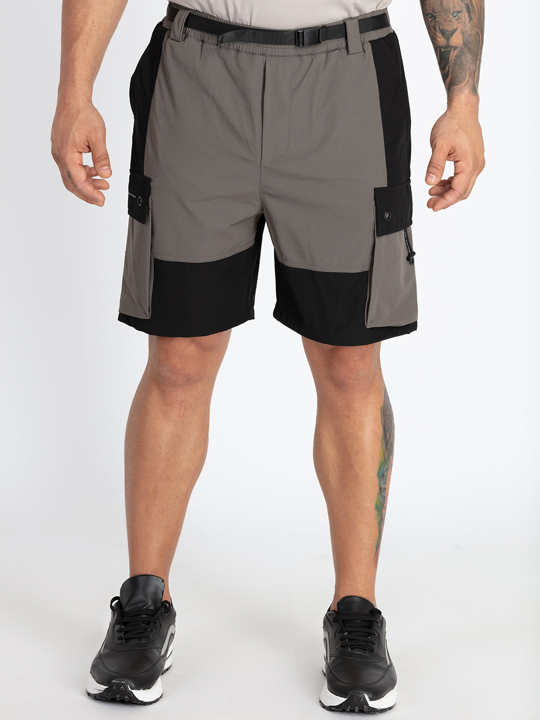 Status Quo Men Colourblocked Sports Shorts