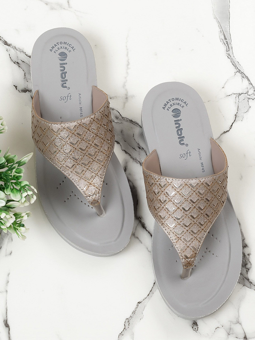 Inblu Women Textured Open Toe Flats