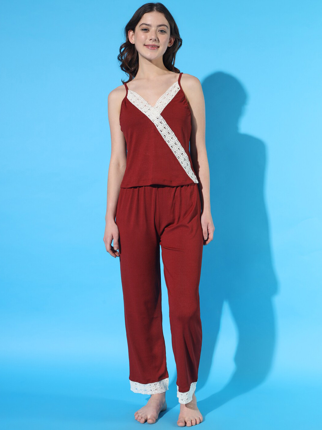 BROOWL Shoulder Straps Sleeveless Lace Night Suit