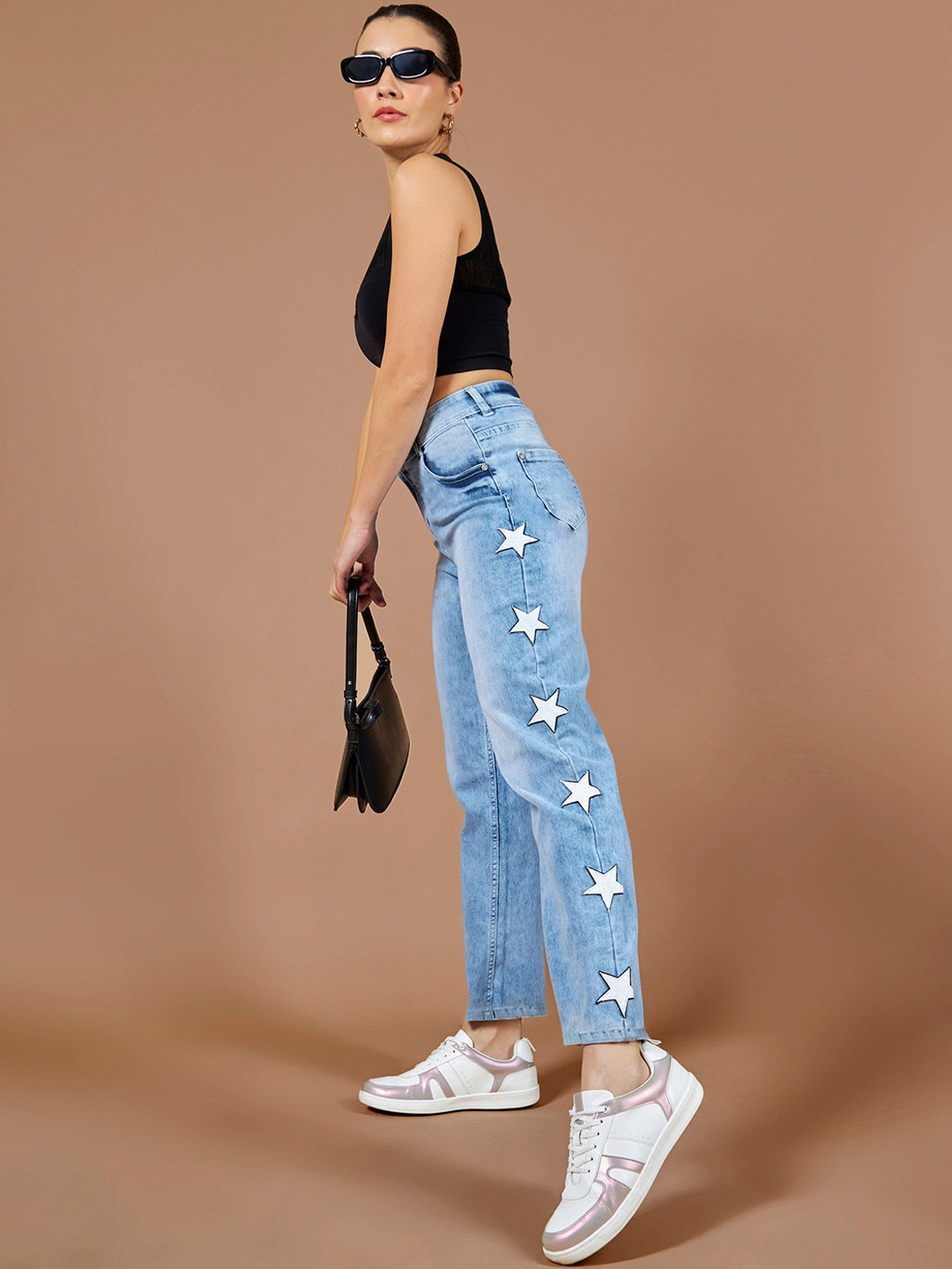 DOLCE CRUDO Women Light Blue Mid Rise Slim Fit High-Rise Light Fade Stretchable Jeans