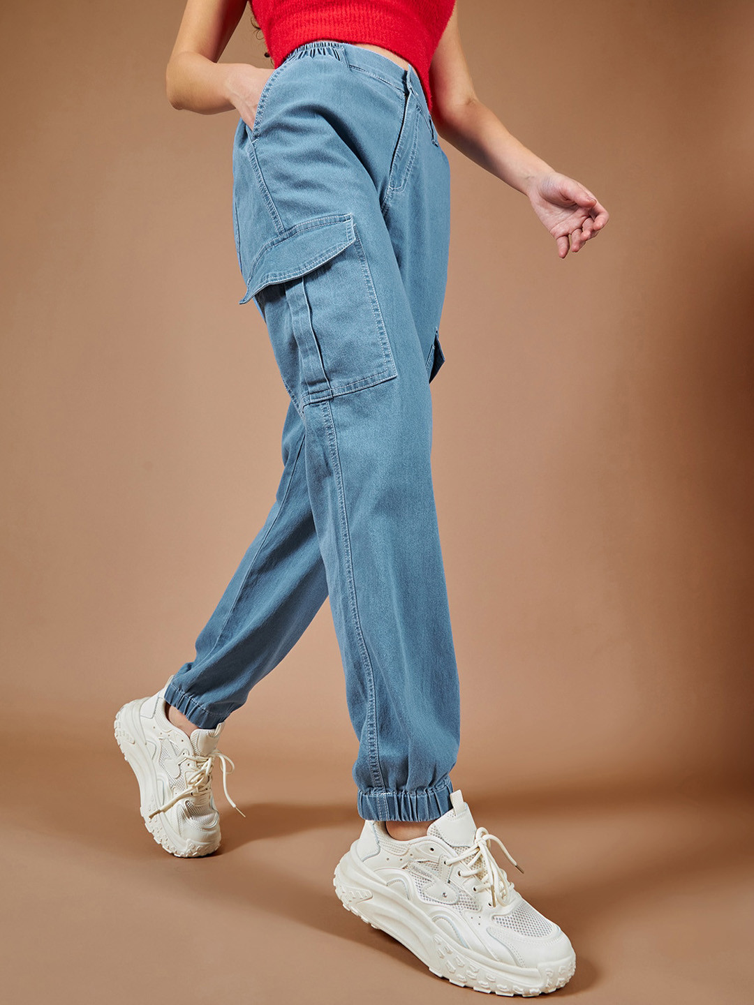 DOLCE CRUDO Women High-Rise Light Weight Stretchable Cargo Jeans