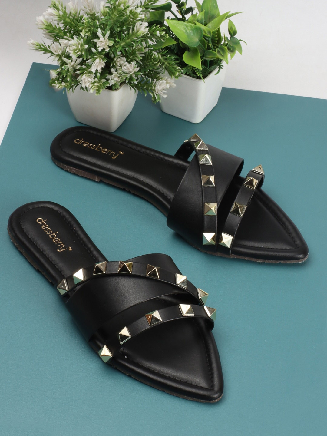 DressBerry Women Printed Ballerinas Flats - Flats for Women 27943692 | Myntra