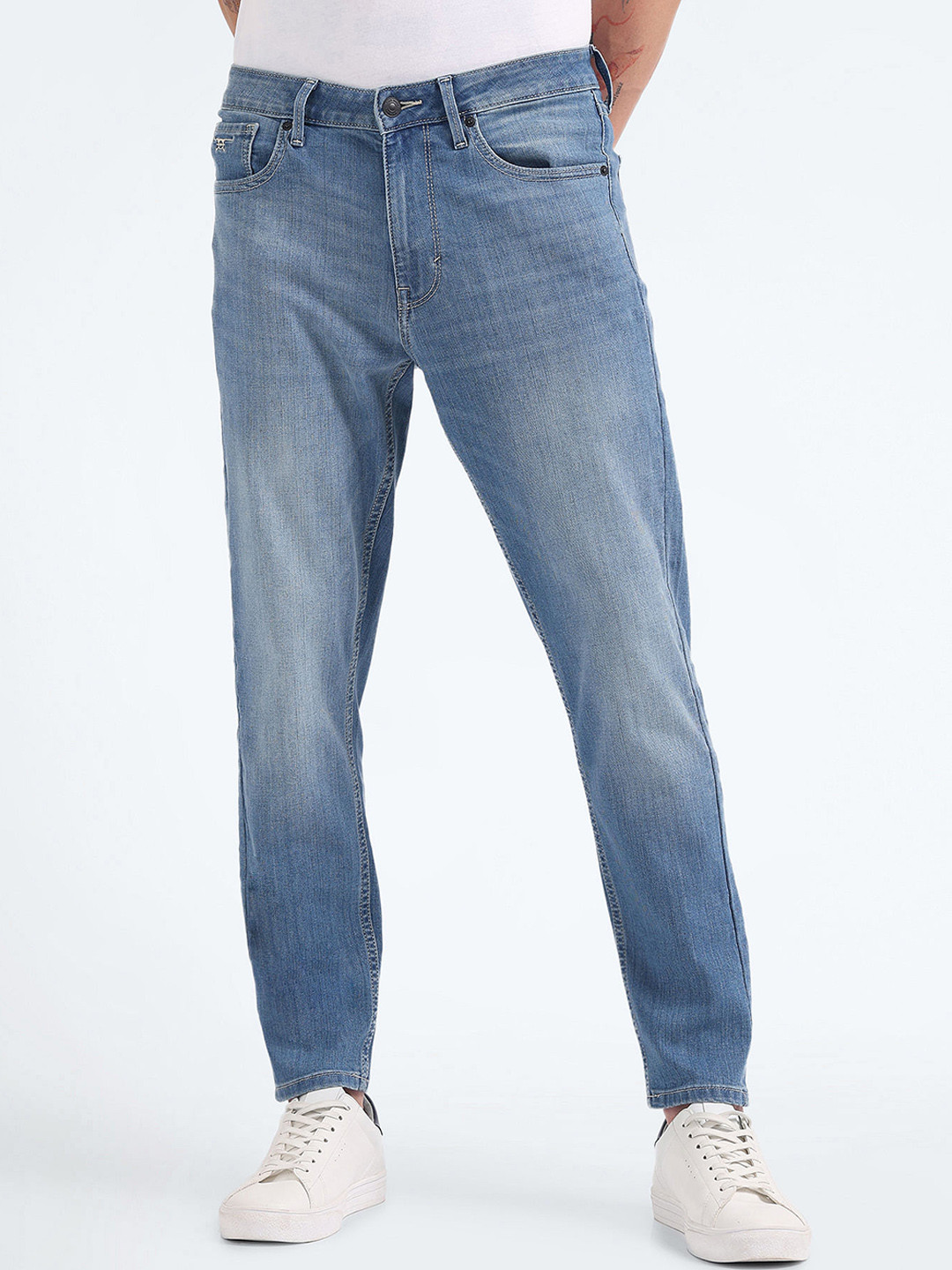 Flying Machine Men Mankle Relax Tapered Fit Clean Look Light Fade Stretchable Jeans