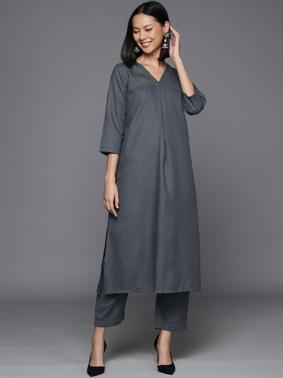 Varanga V-Neck Tunic With Trousers