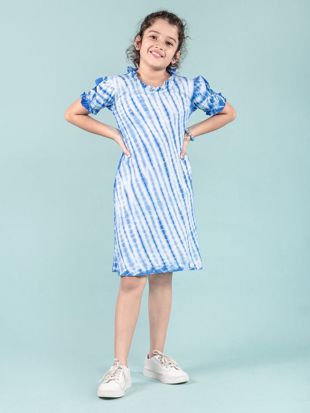 TWEENY MINI Girls Tie and Dye Puffed Sleeves Pure Cotton Holi A-Line Dress