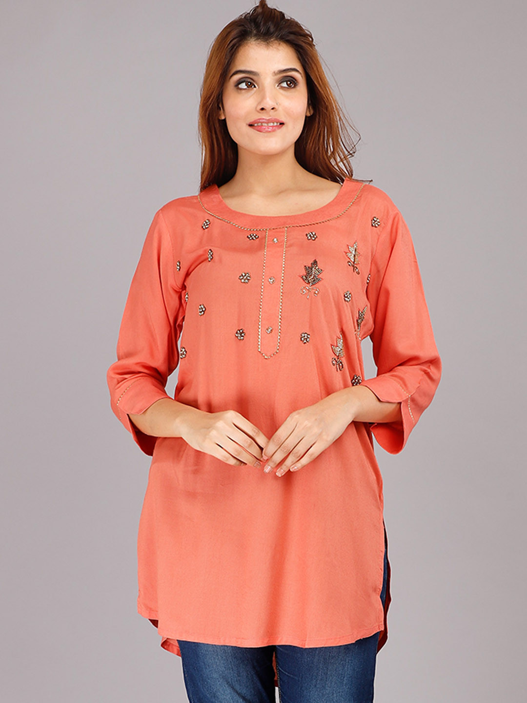 HIGHLIGHT FASHION EXPORT Embellished Beads and Stones Straight Kurta