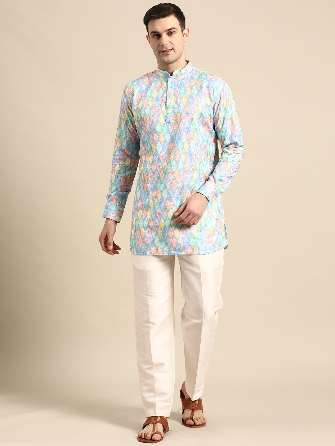 Simaaya Men Self Design Pure Cotton Kurta with Trousers