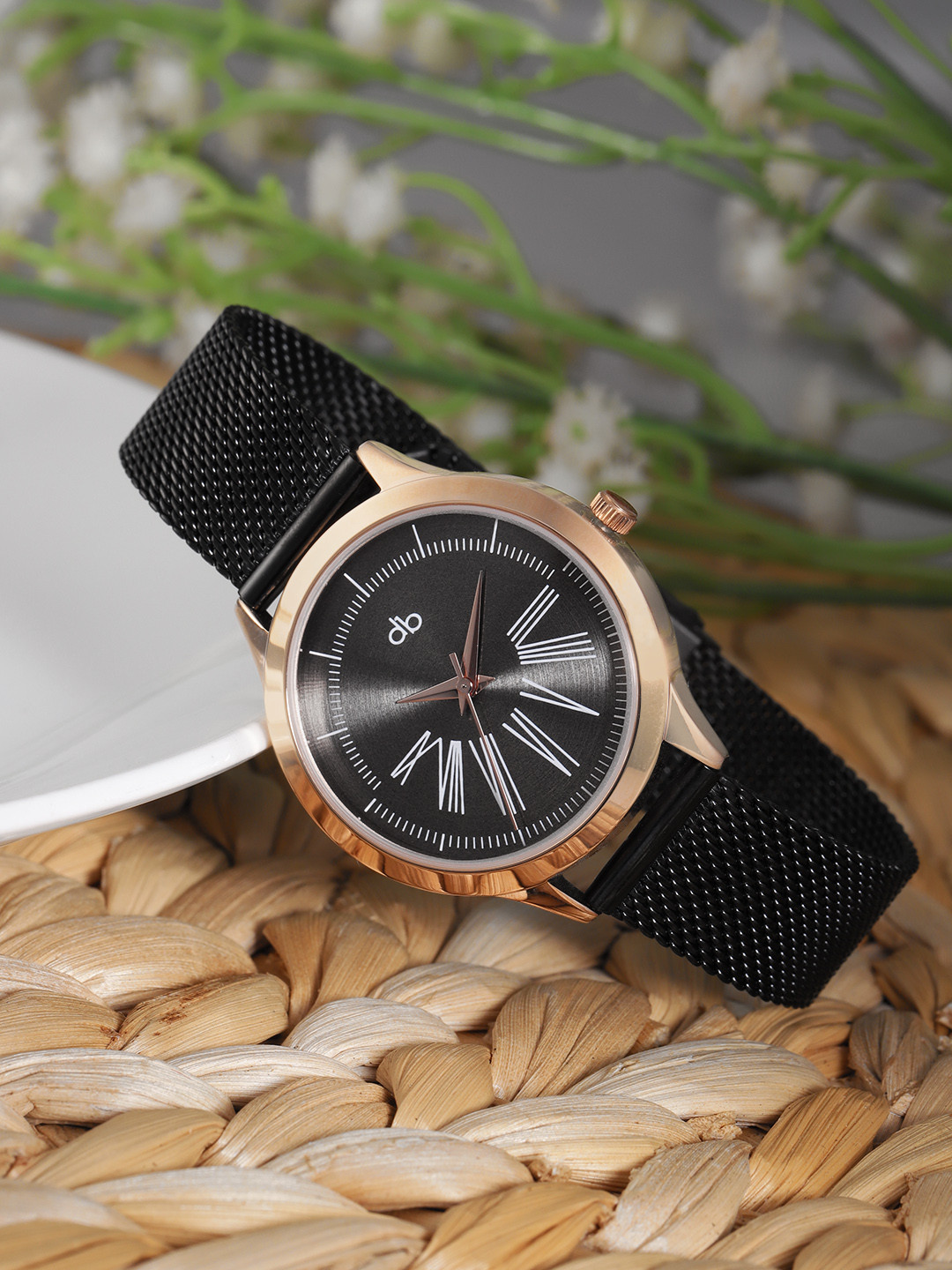 DressBerry Women Bracelet Style Straps Analogue Watch DB-24-03