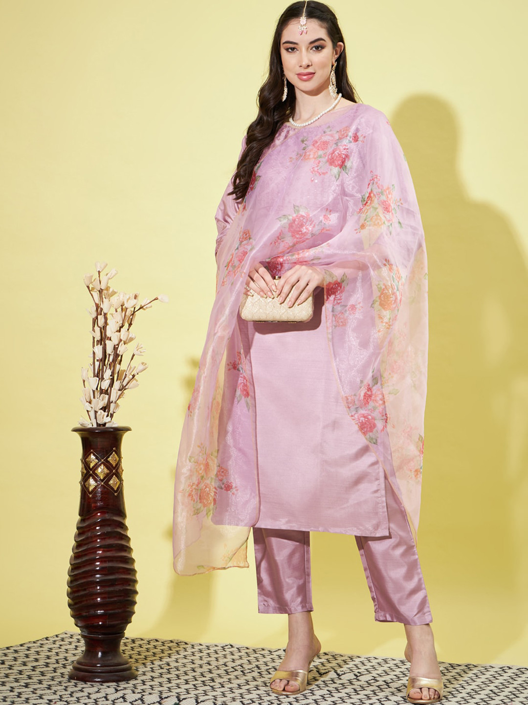 VredeVogel Women Floral Yoke Design Regular Sequinned Kurta with Trousers & With Dupatta
