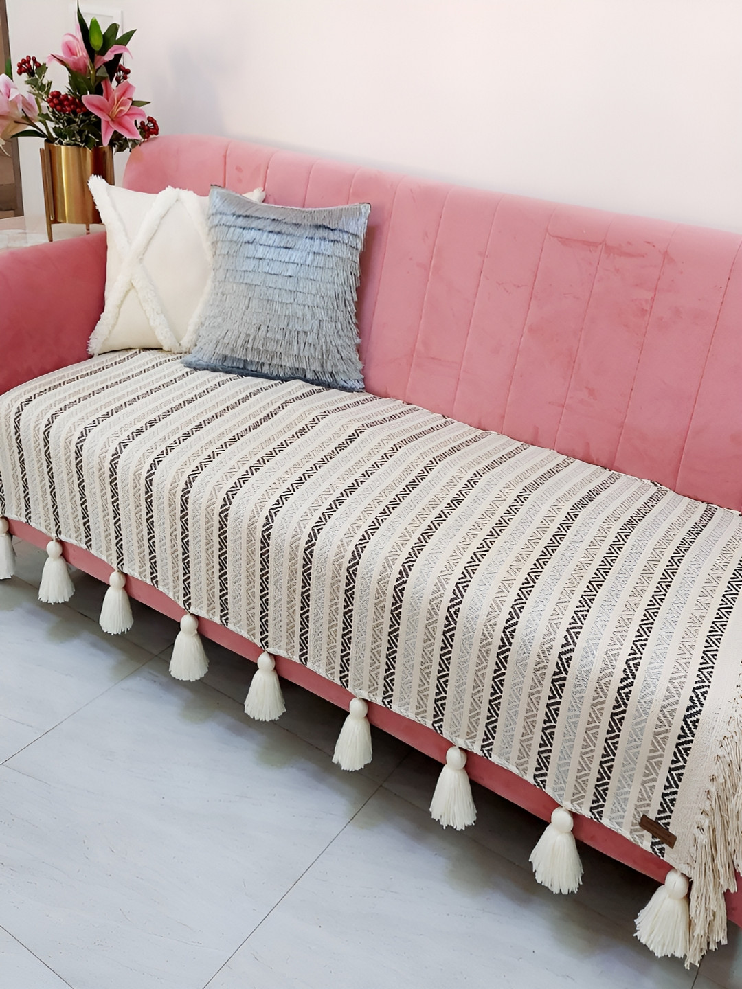 THROWPILLOW Off White & White Solid Sofa Cover