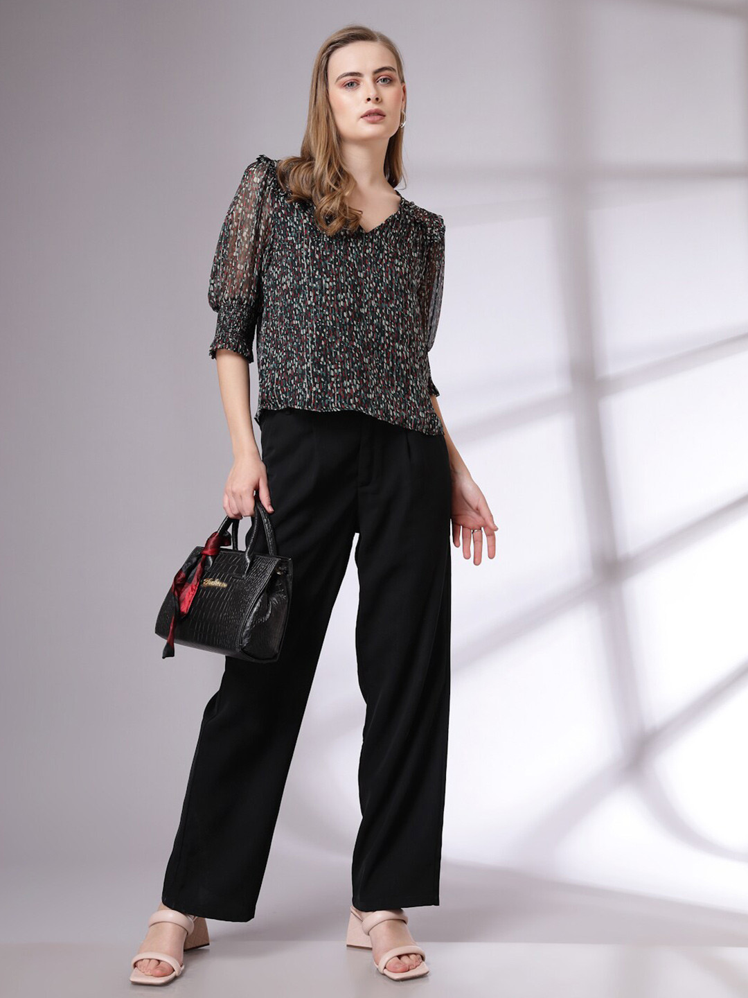 Freehand by The Indian Garage Co Print V-Neck Smocked Top