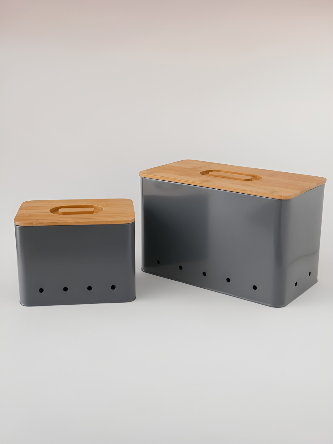 Umai Grey Metal 2 Piece Clip-On Graduated Container