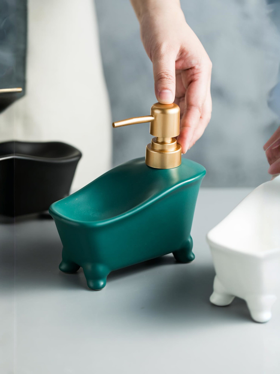 UMAI Green Stoneware Soap Dispenser 350 ml