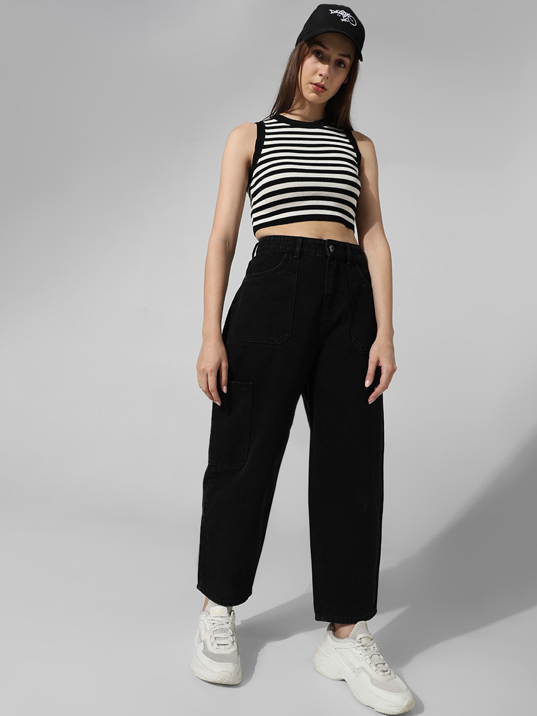 ONLY Women Mildly Distressed Jeans - Slouchy Fit