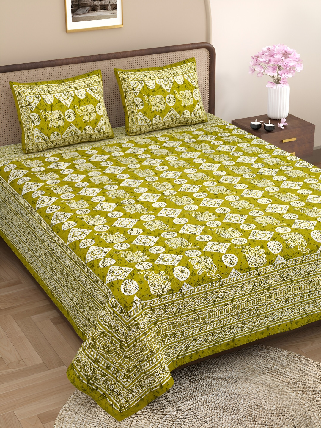Aura Mustard Graphic Cotton 144 TC Queen Bedsheet with 2 Pillow Covers-90 x 102 inches