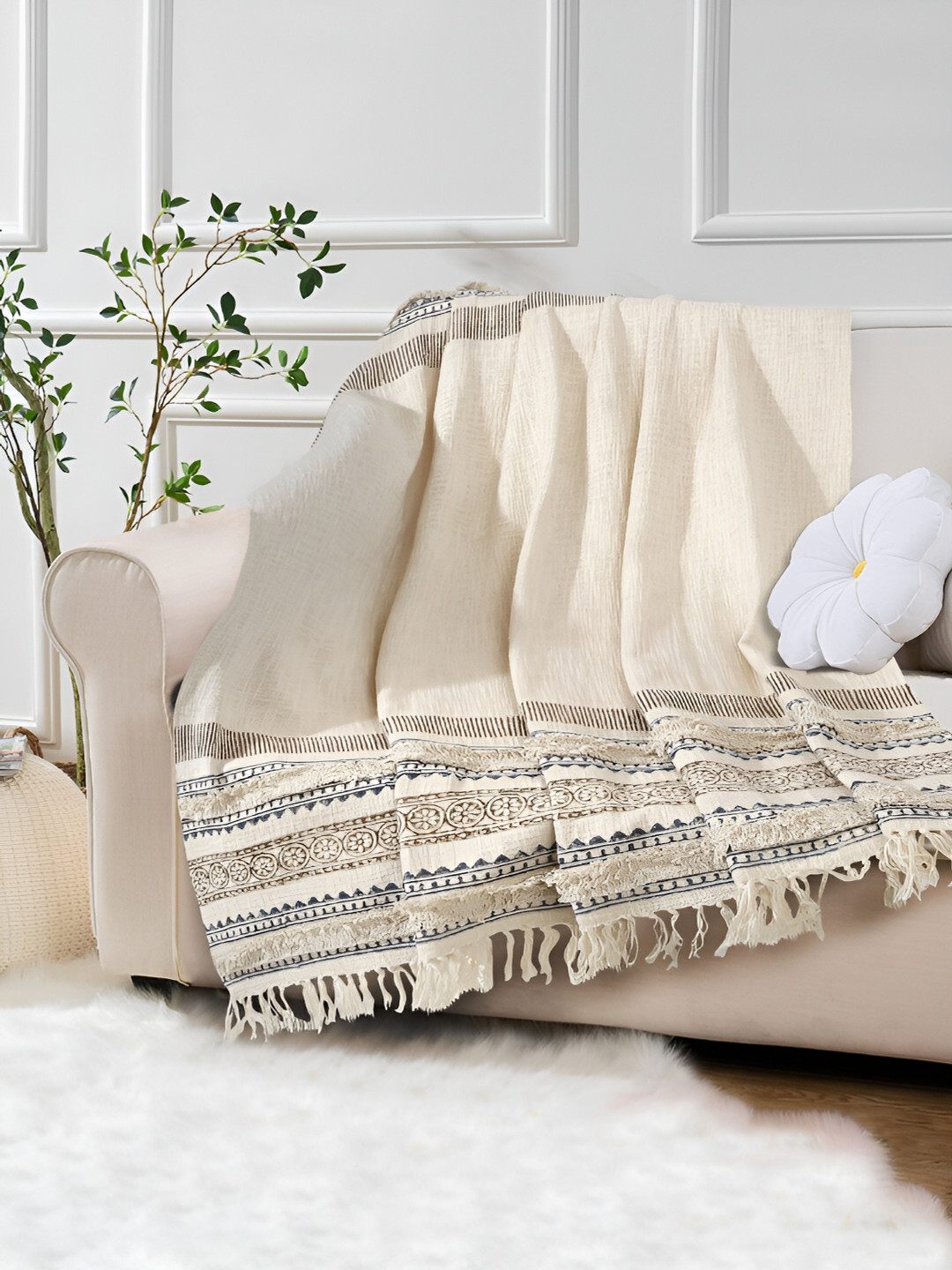 eyda Off White & Blue Printed Cotton Throw