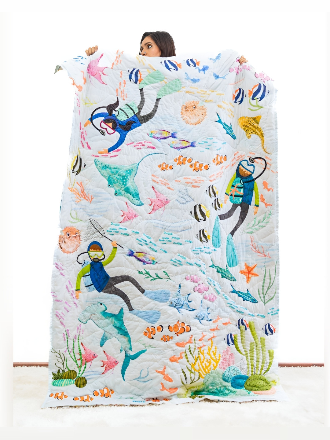 Zookeeper White & Blue Geometric 120 GSM Single Bed Quilt