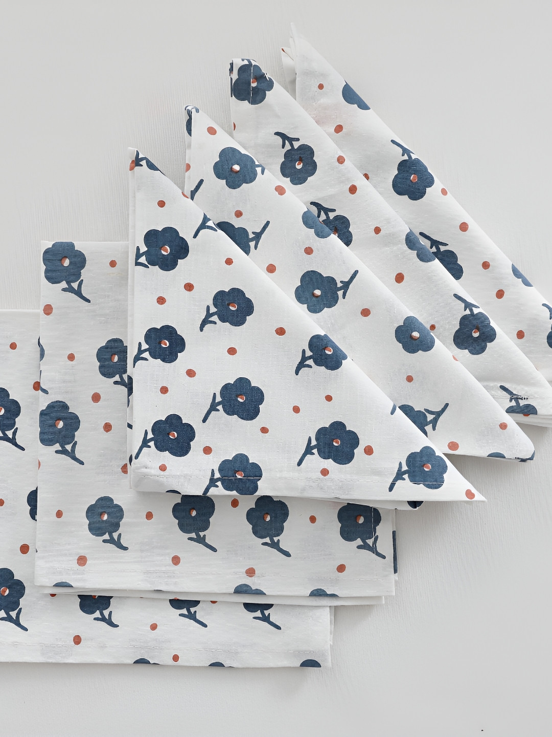 TARAN LIVING White & Blue 6 Pcs Floral Printed Cotton Table Napkins