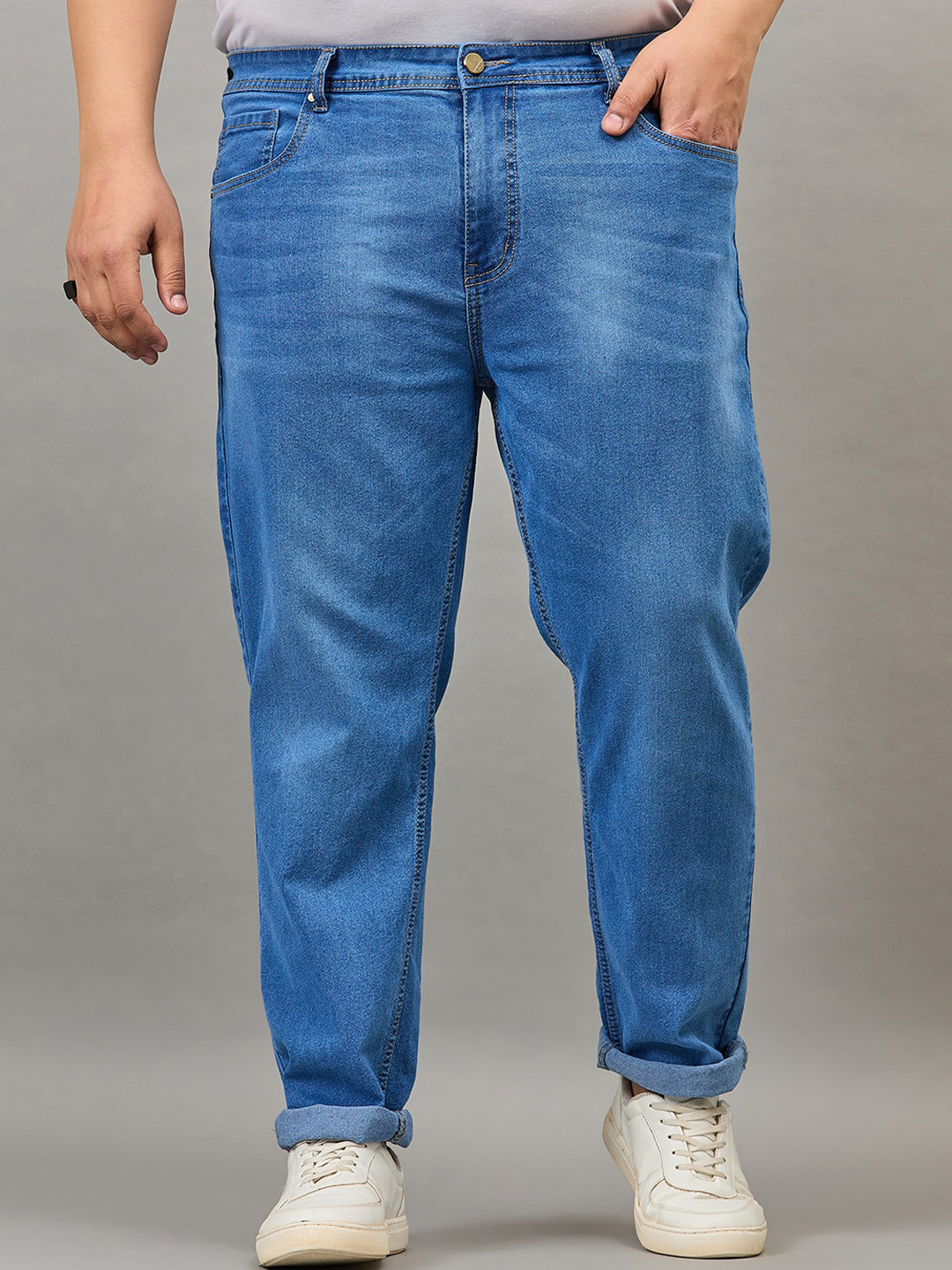 Style Quotient Men Plus Size Blue Narrow Tapered Fit Light Fade Stretchable Denim Jeans