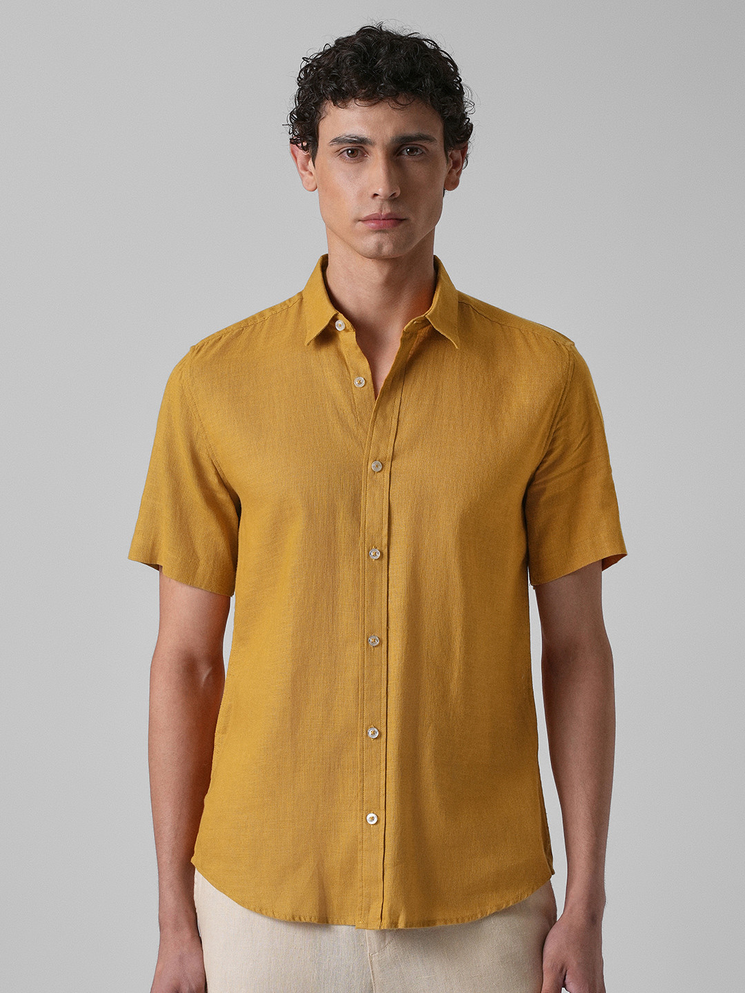 Banana Club Spread Collar Linen Casual Shirt