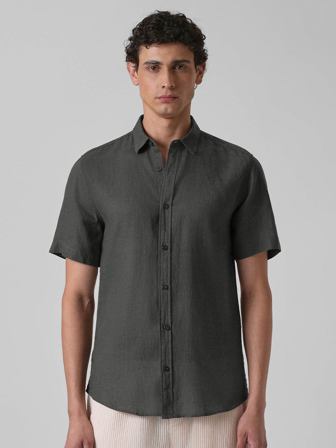 Banana Club Classic Spread Collar Short Sleeves Opaque Casual Shirt