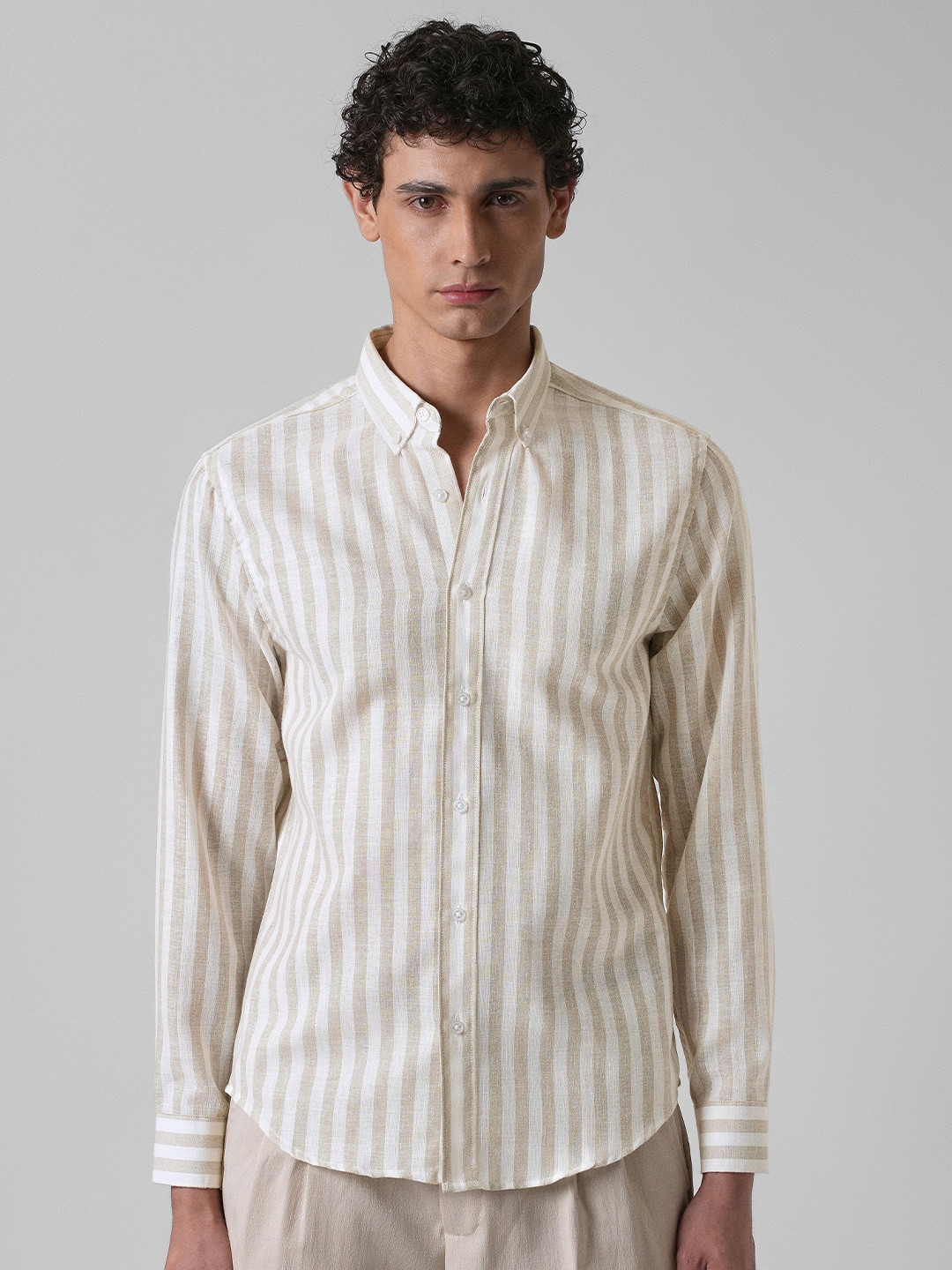 Banana Club Striped Printed Button-Down Collar Casual Shirt