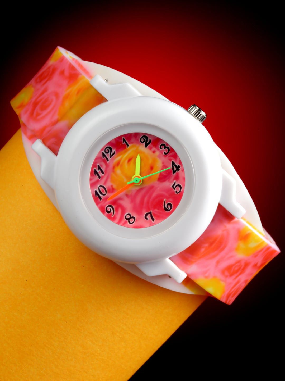 Stoln Girls Red Round Dial Analog Watch