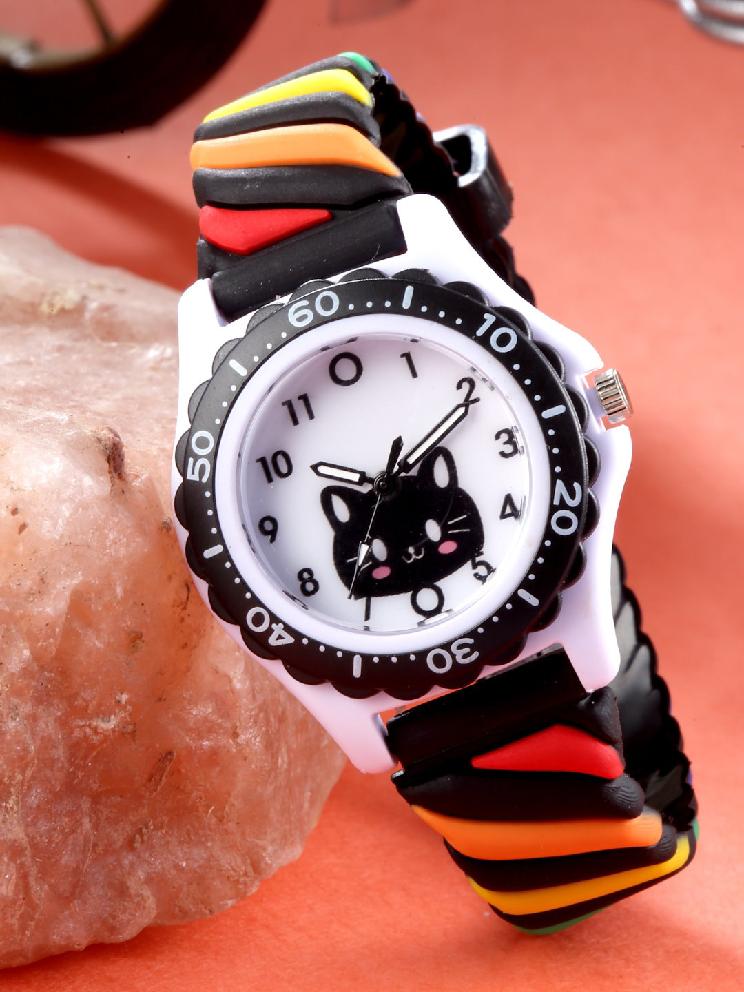 Stoln Unisex Round Dial Black Analog Watch