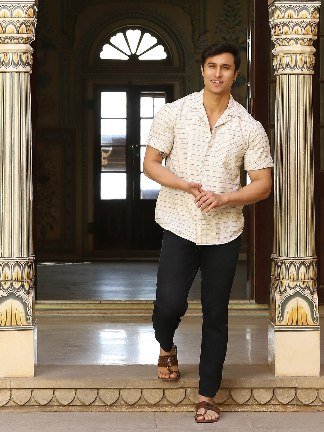 AKS Gingham Checks Printed Opaque Cotton Casual Shirt