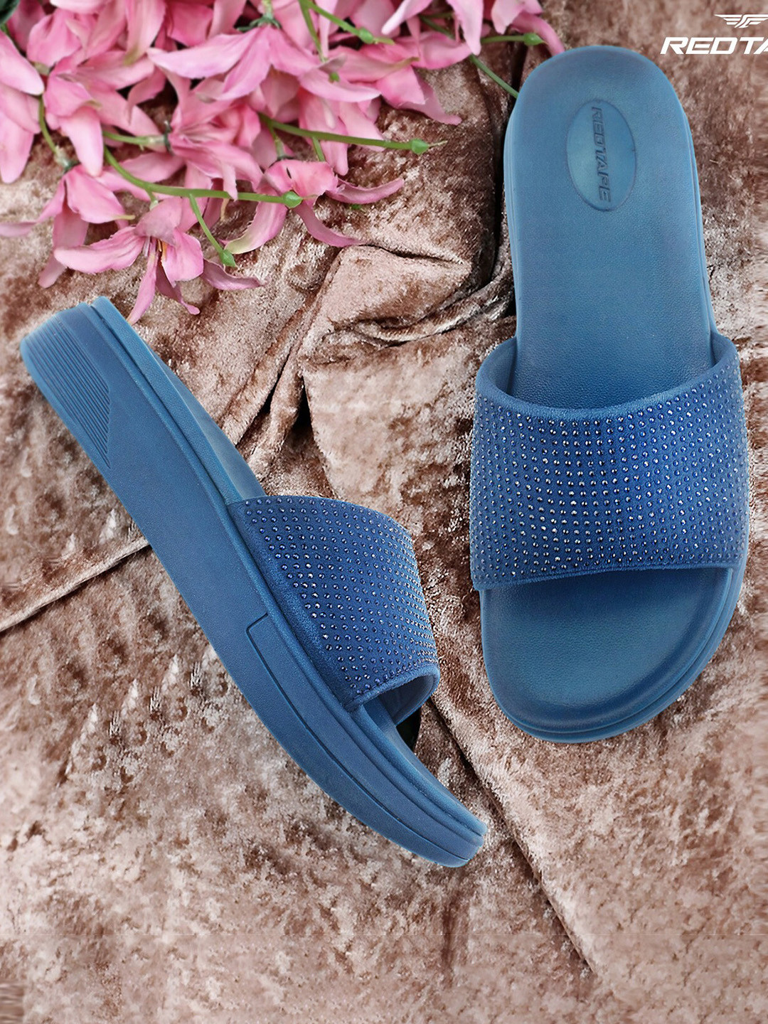 Red Tape Women Embellished Sliders