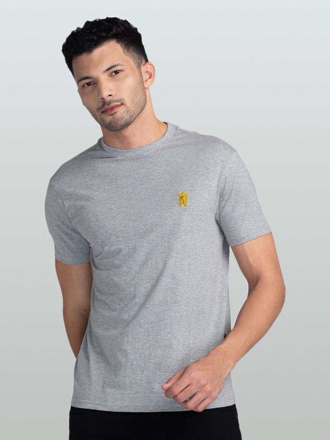GIORDANO Cotton Slim Fit Round Neck T-shirt
