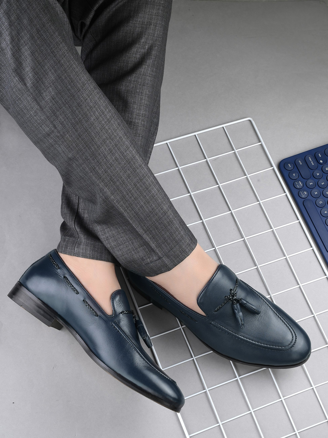 House of Pataudi Men Tassel Leather Formal Loafers