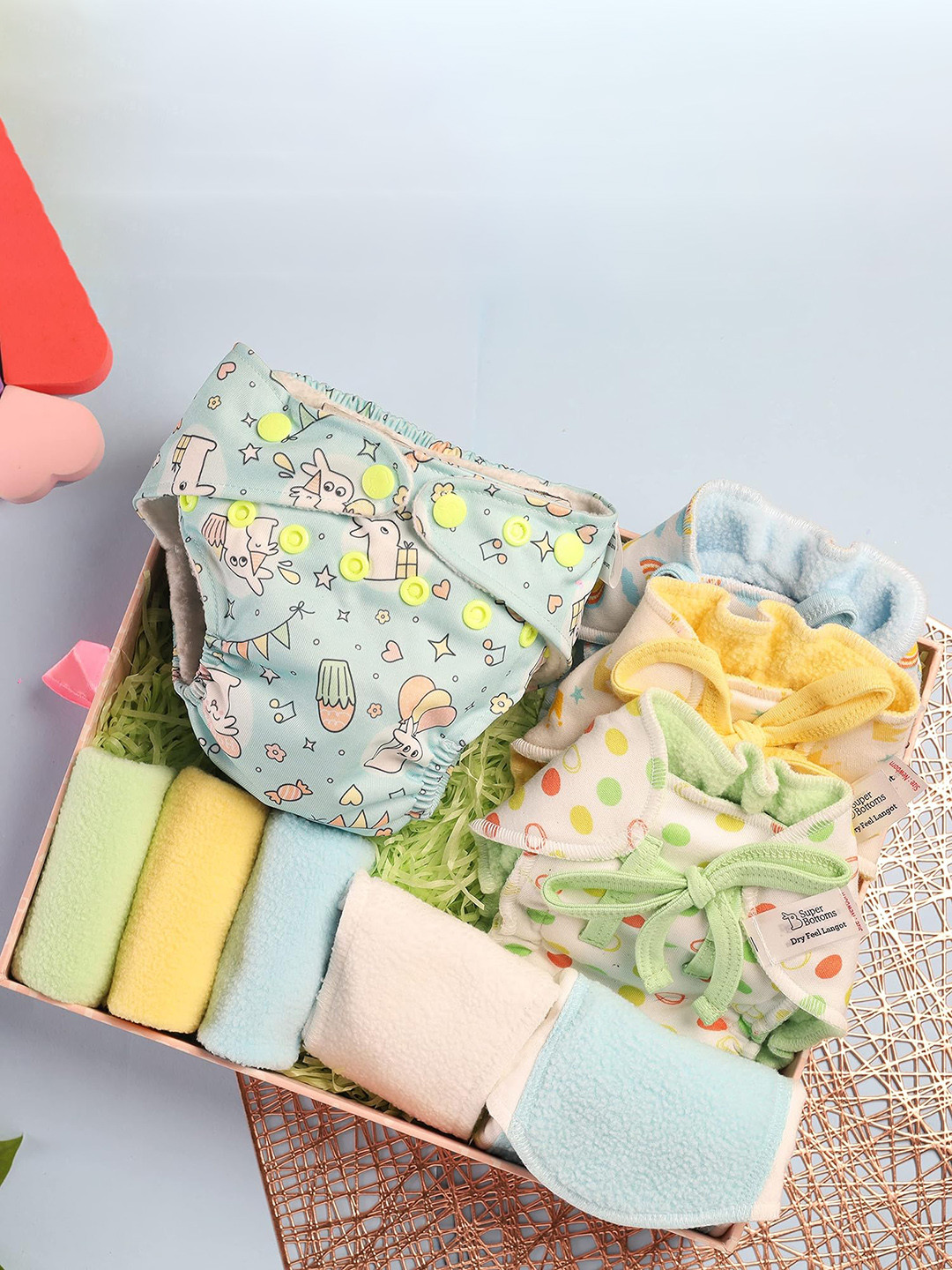 SuperBottoms Set Of 8 UNO Cloth Diaper-Booster Pads-Dry Feel Langot-Easy Clean Top Sheets