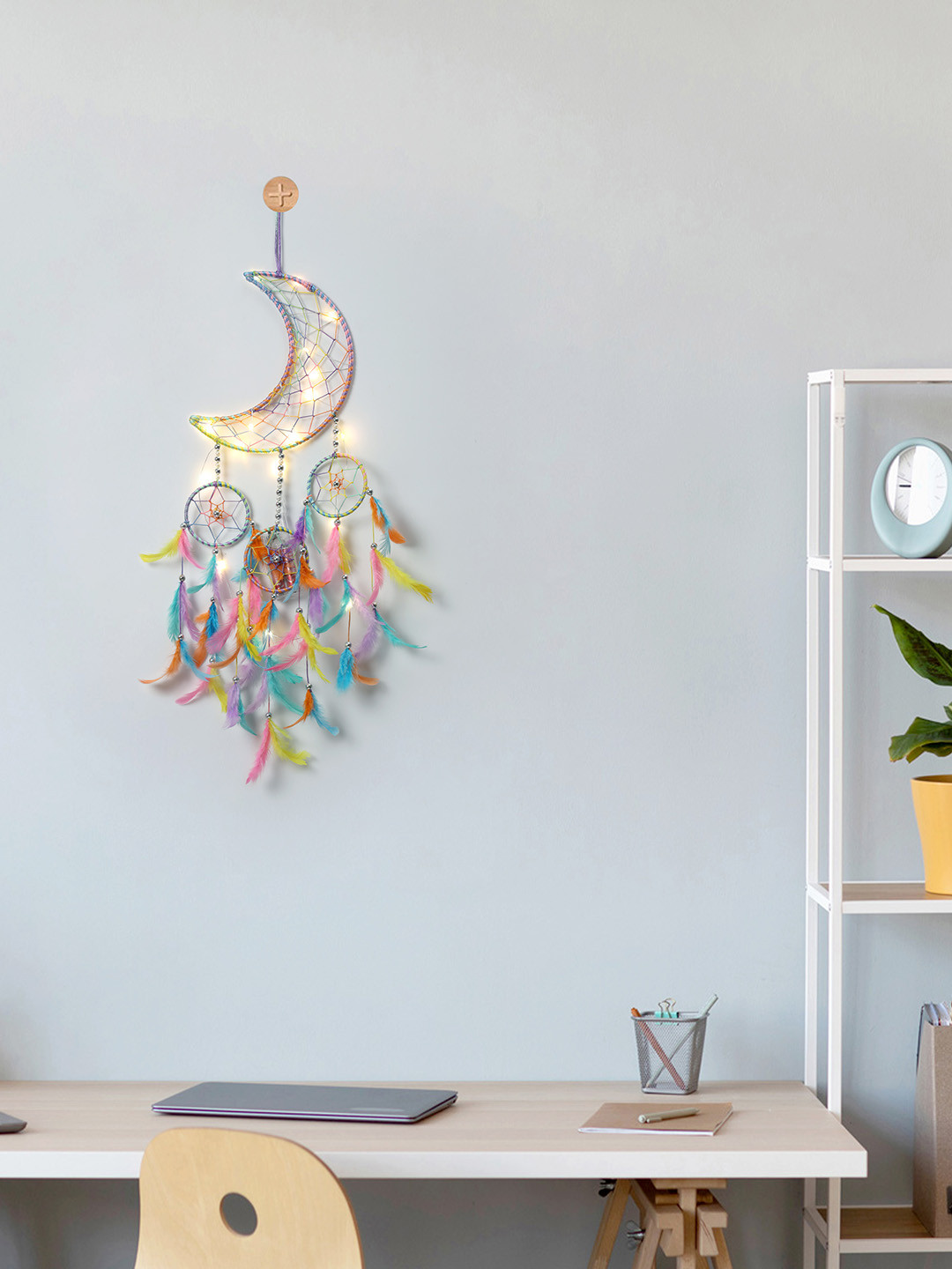 DULI Blue & Yellow Metal Crescent Moon Hanging With Lights Windchime