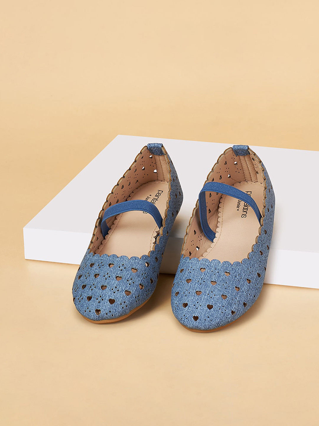 Pantaloons Junior Girls Lacer Cut Mary Jane