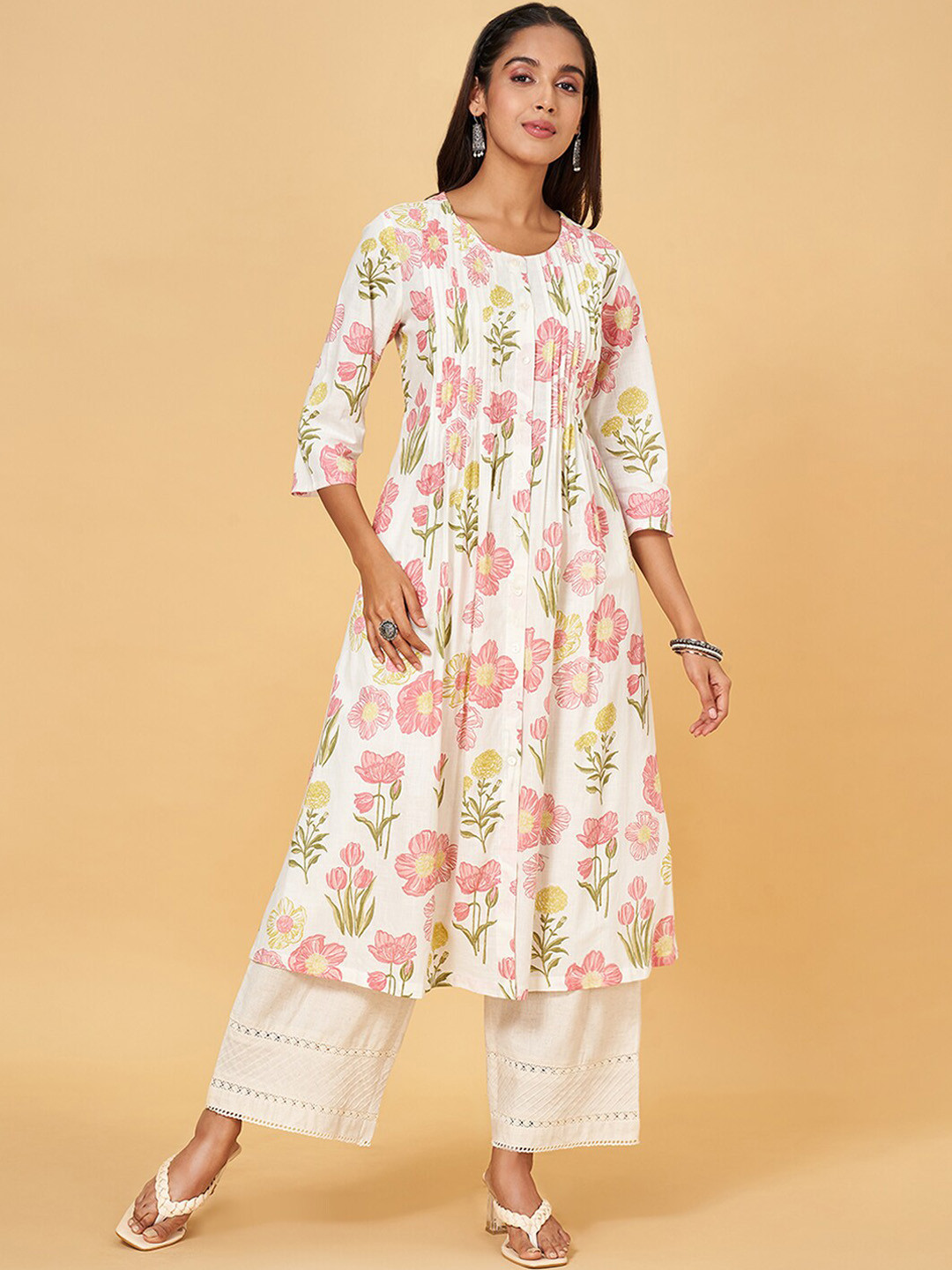 RANGMANCH BY PANTALOONS Floral Printed Round Neck Cotton Gotta Patti Anarkali Kurta
