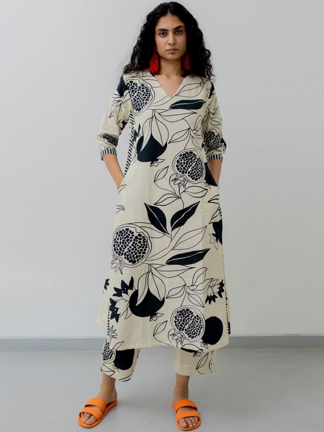 KALINI Floral Printed V Neck A Line Kurta With Trouser - Kurta Sets for Women 28010226 | Myntra