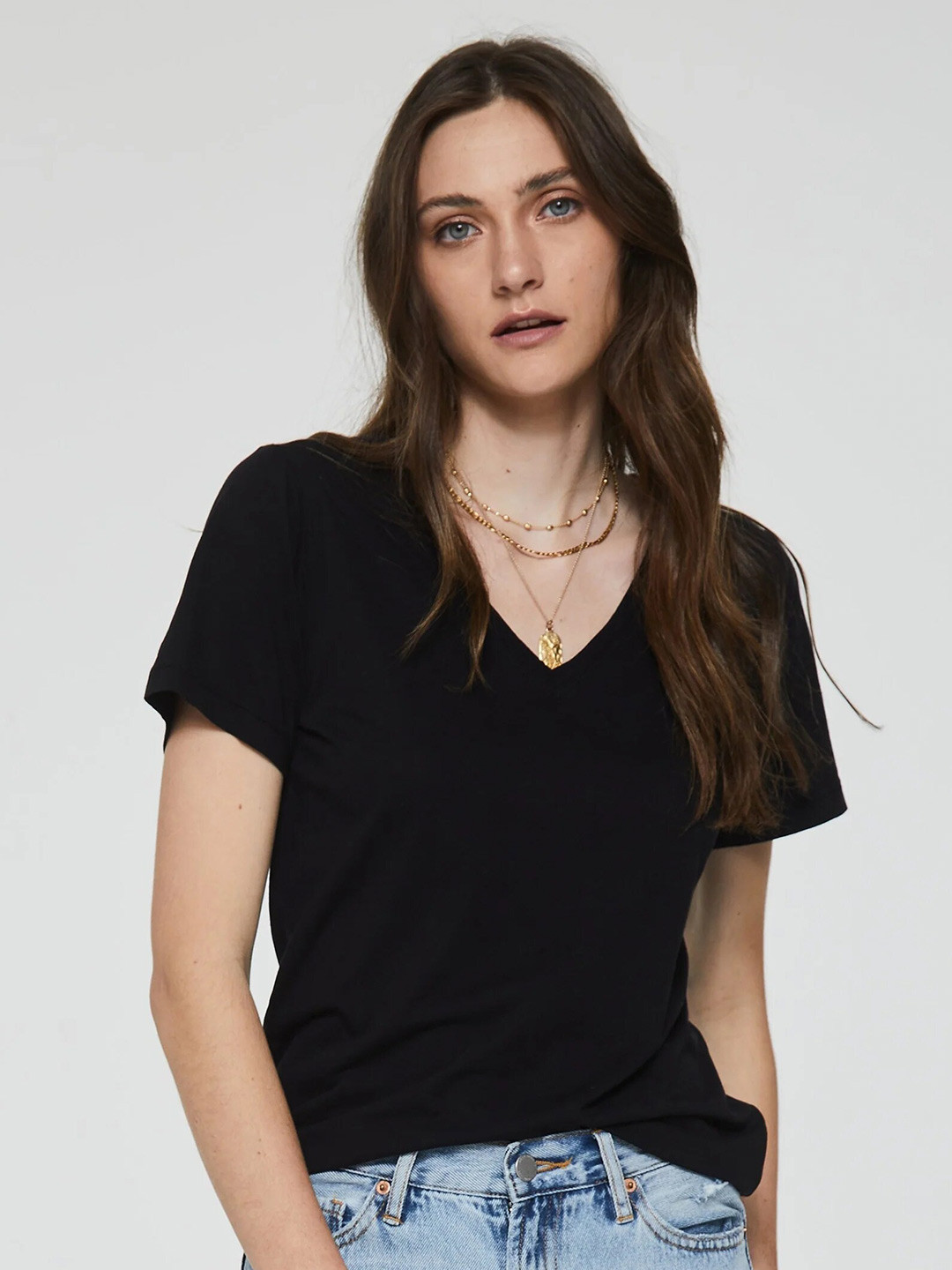 COLOR CAPITAL V-Neck Casual T-Shirt
