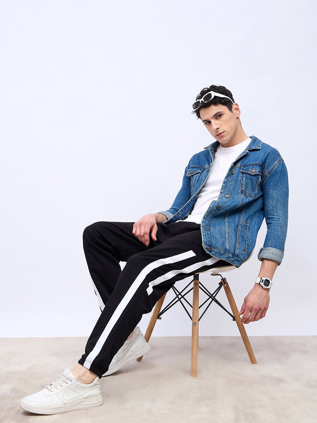 Styli Men Side Twill Tape Oversized Joggers