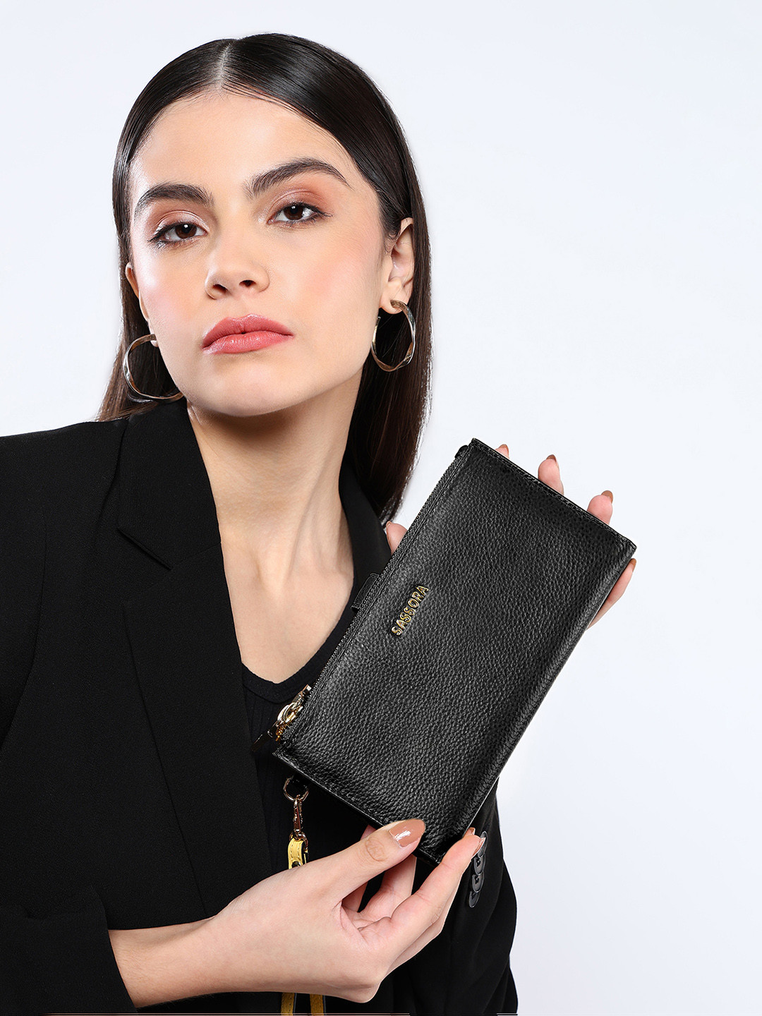 Sassora Women Leather Regular Wallets