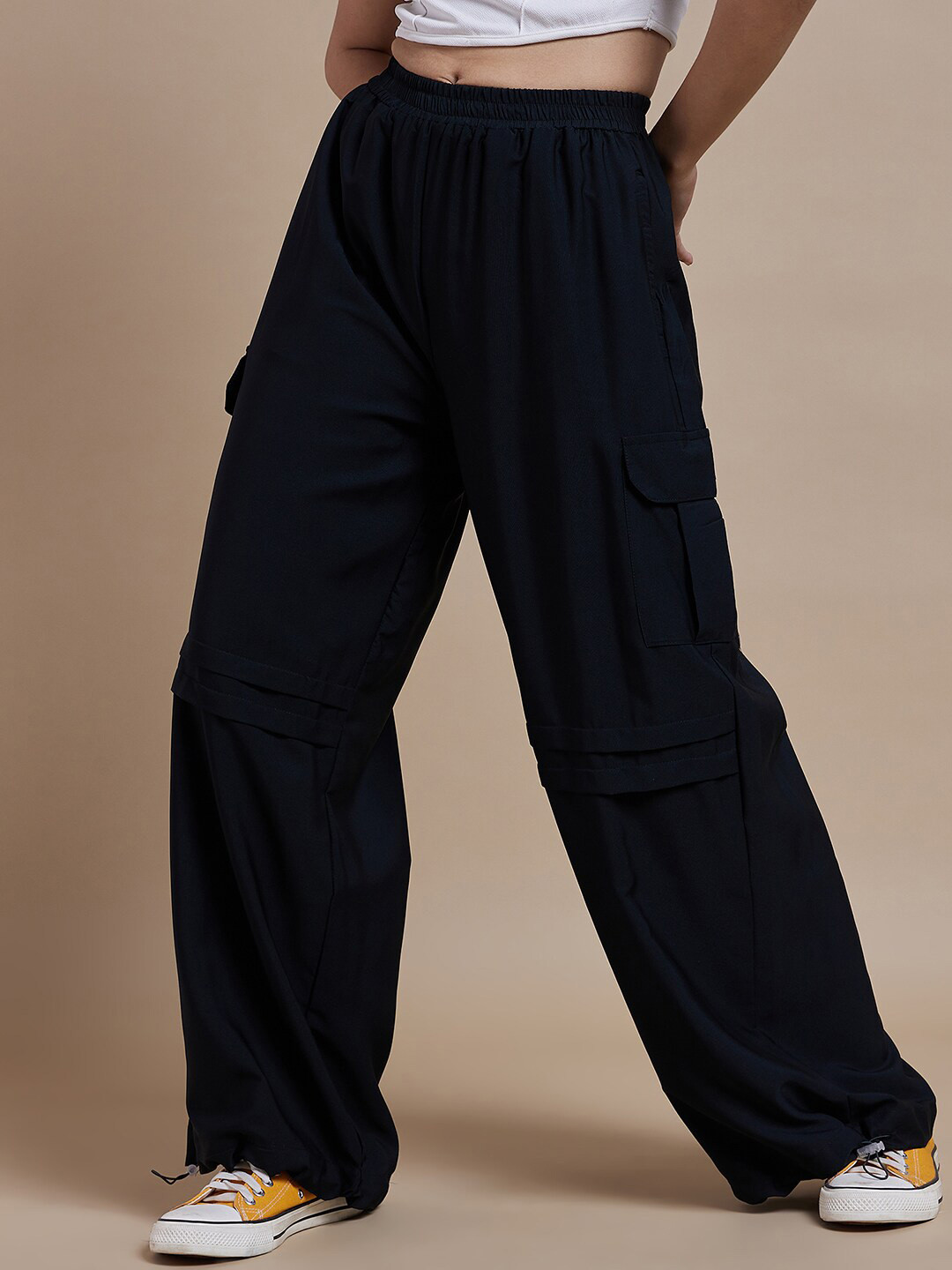 The Roadster Lifestyle Co Women Black Baggy Fit High-Rise  Track Pants