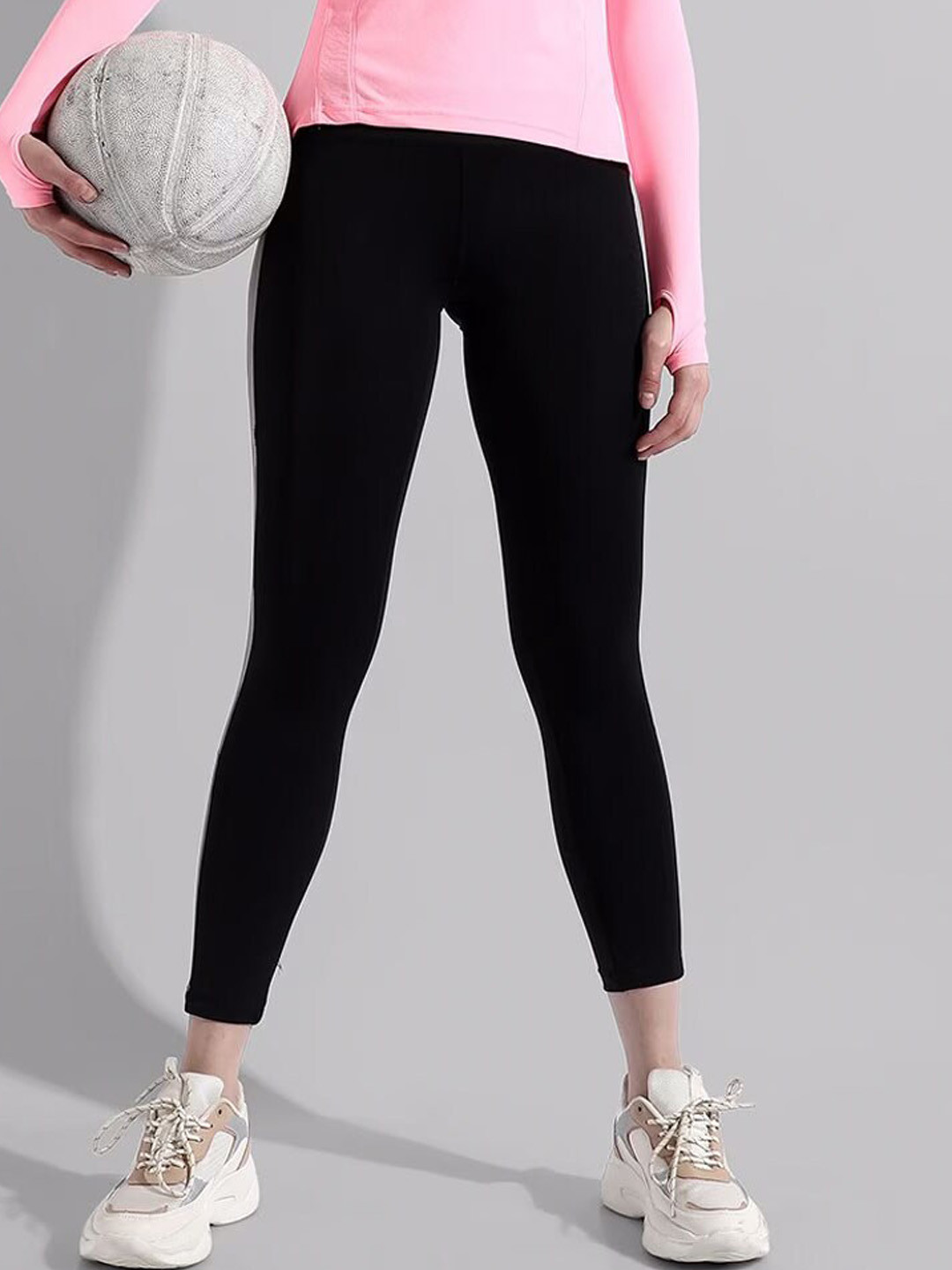 Campus Sutra Women Side-Striped Tights